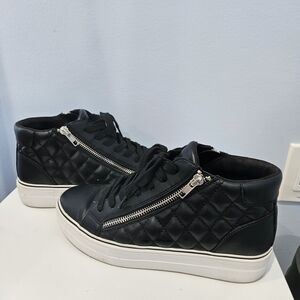 Steve Madden Black Quilted Sneakers with Zipper